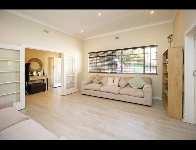 3 BEDROOM FREEHOLD FOR SALE IN HIGHLANDS NORTH